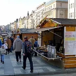 Black & White Apartment Prague By Wenceslas Square And Muzeum Apartment *