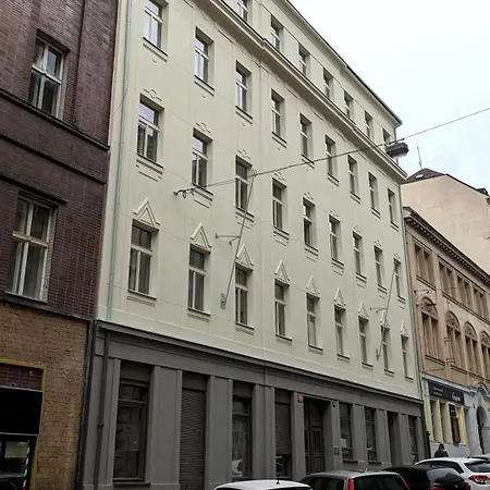 Black & White Apartment Prague By Wenceslas Square And Muzeum Prague