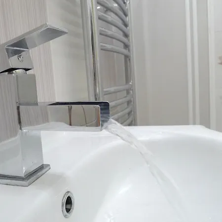 Apartment Black & White Apartment Prague By Wenceslas Square And Muzeum *