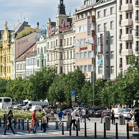 Black & White Apartment Prague By Wenceslas Square And Muzeum Apartment