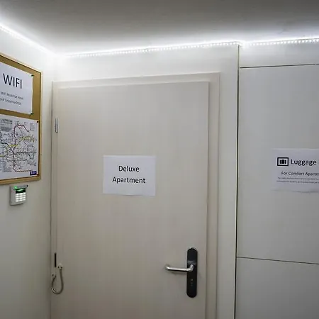 Black & White Apartment Prague By Wenceslas Square And Muzeum * Prague