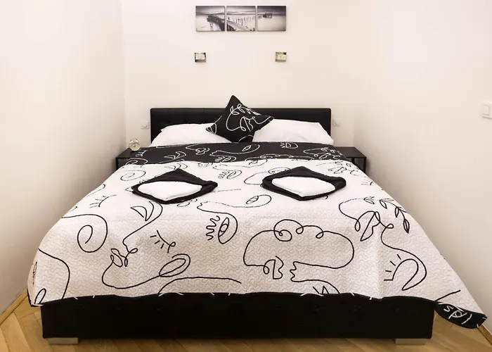 Apartament Black & White By Wenceslas Square And Muzeum Praga