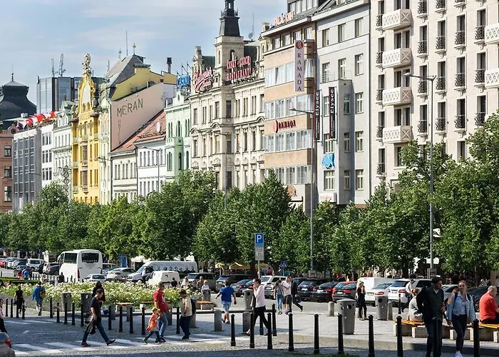 Black & White By Wenceslas Square And Muzeum 아파트