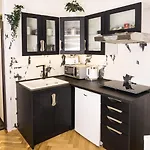 Black & White By Wenceslas Square And Muzeum Appartement Prague